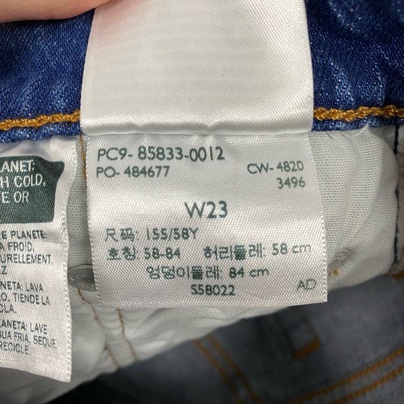 NWOT Levi’s Mid Thigh 501s Charleston Picks Size 23 - Picture 4 of 4